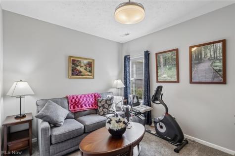 112 Acorn Lane Elyria OH 44035
