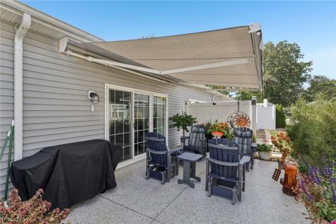112 Acorn Lane Elyria OH 44035
