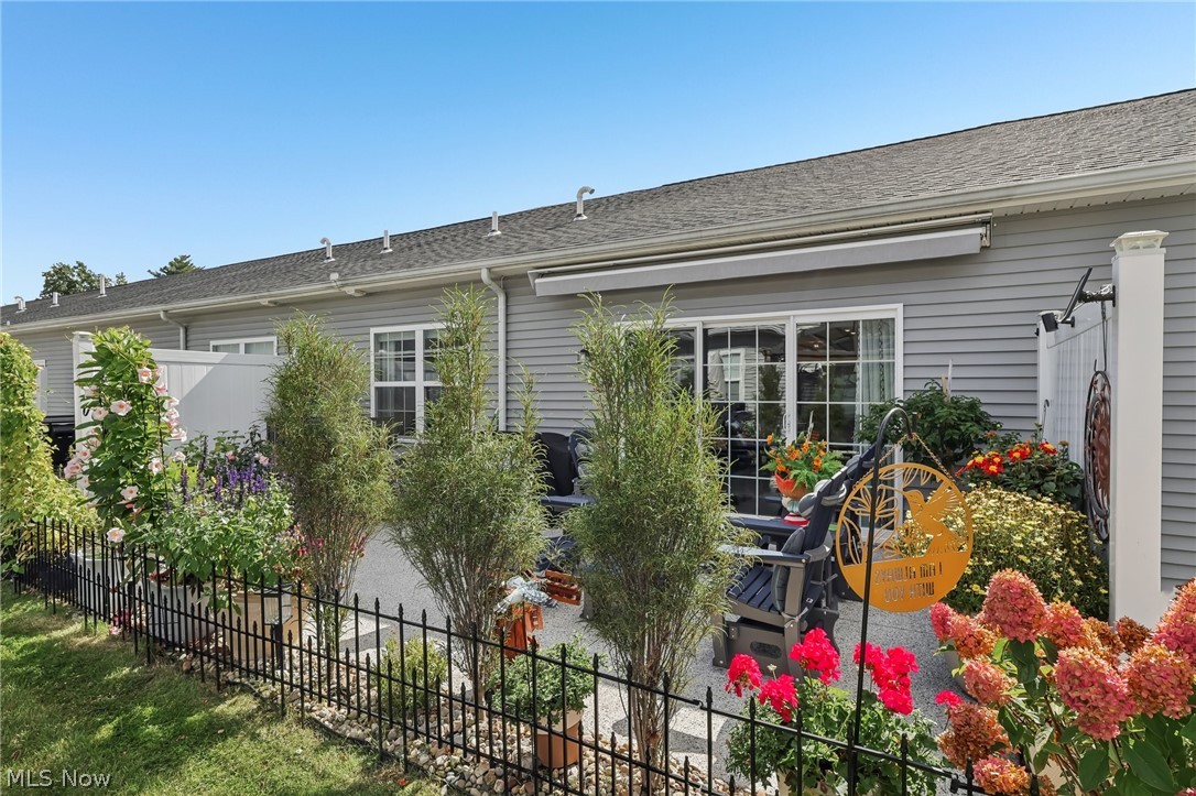 112 Acorn Lane Elyria OH 44035