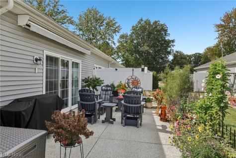 112 Acorn Lane Elyria OH 44035