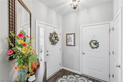 112 Acorn Lane Elyria OH 44035
