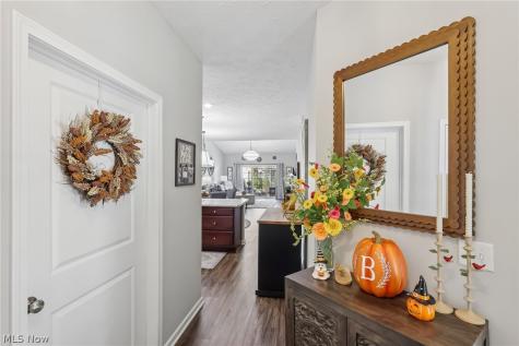 112 Acorn Lane Elyria OH 44035