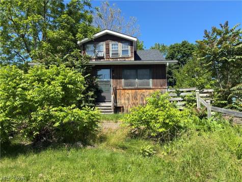 1021 Lakeview Avenue NW Canton OH 44708