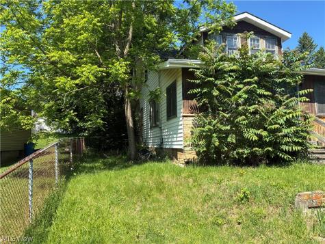 1021 Lakeview Avenue NW Canton OH 44708