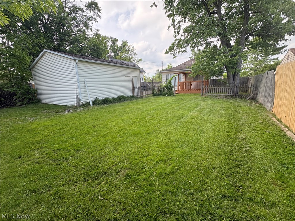350 Louisiana Avenue Elyria OH 44035