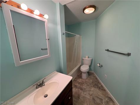 350 Louisiana Avenue Elyria OH 44035