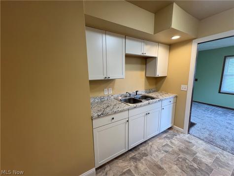 350 Louisiana Avenue Elyria OH 44035