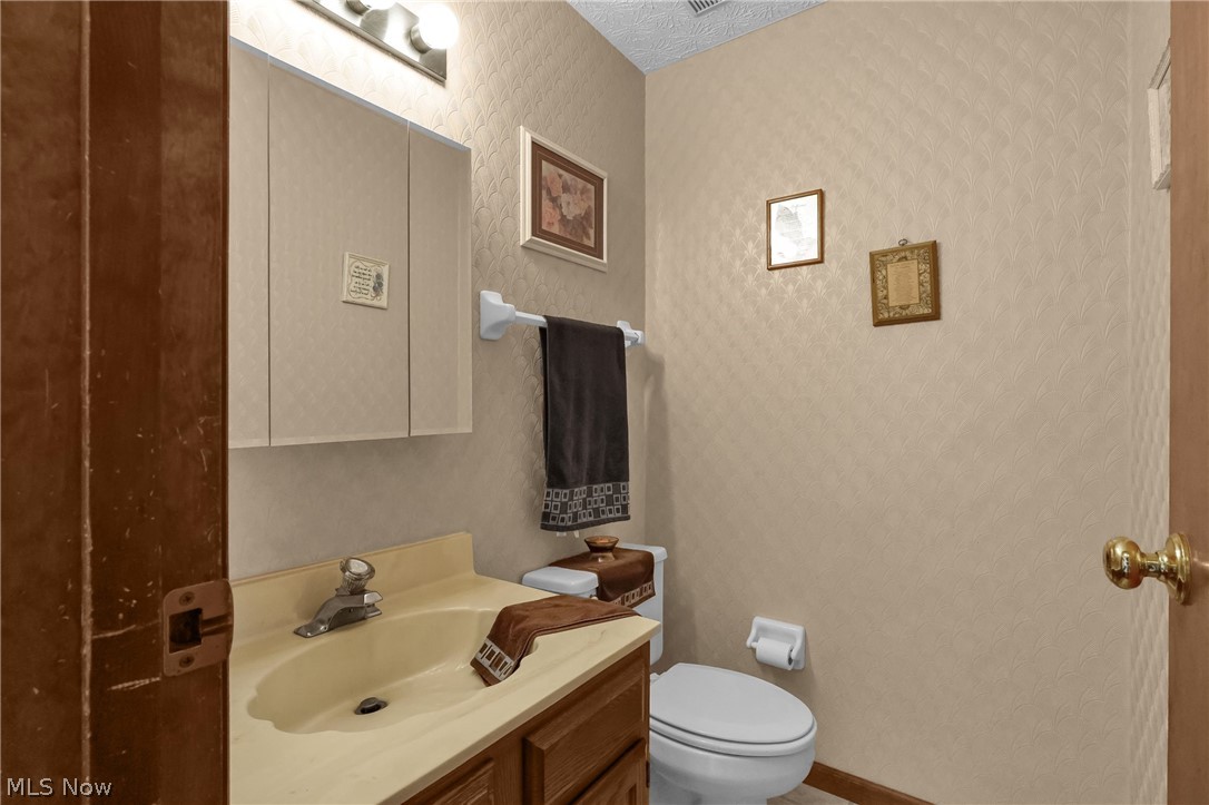 527 Warwick Lane Pickerington OH 43147