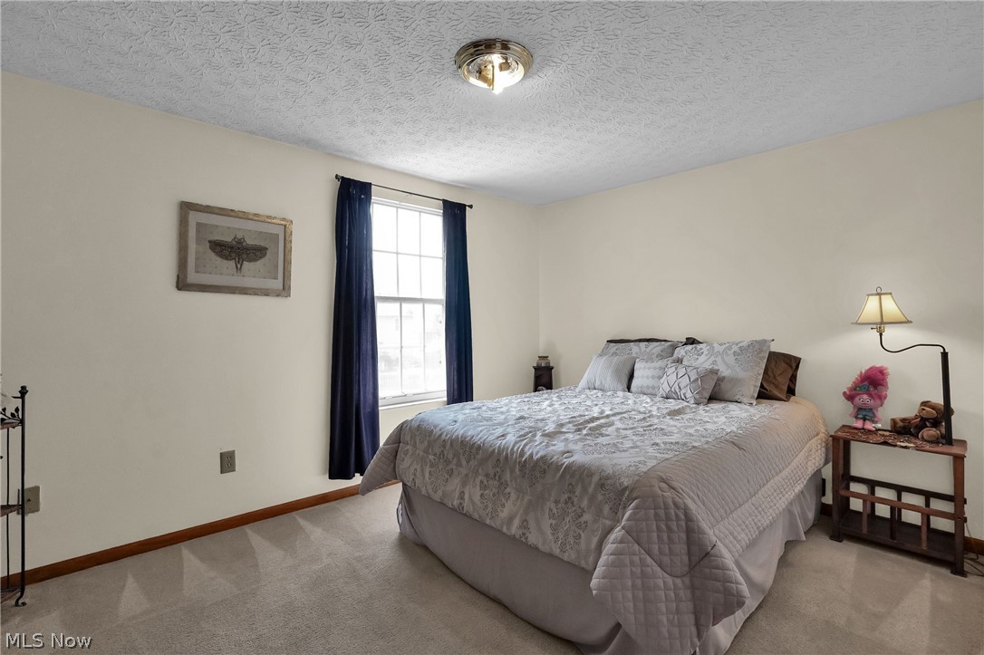 527 Warwick Lane Pickerington OH 43147