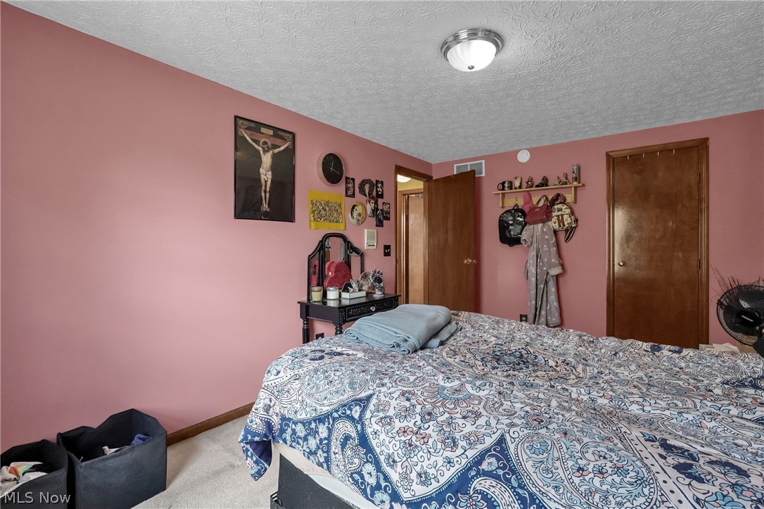 527 Warwick Lane Pickerington OH 43147