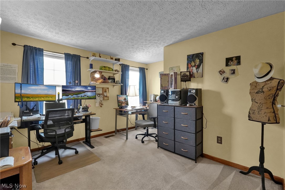 527 Warwick Lane Pickerington OH 43147