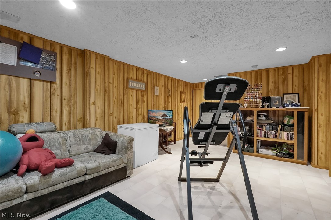 527 Warwick Lane Pickerington OH 43147