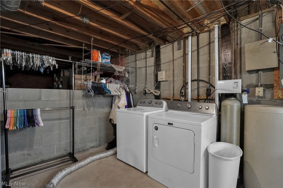 527 Warwick Lane Pickerington OH 43147