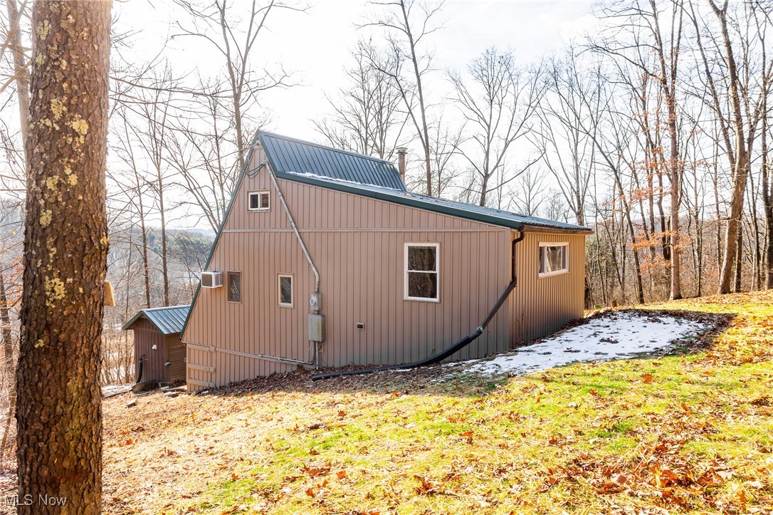 6257 Caddy Road SW Bowerston OH 44695