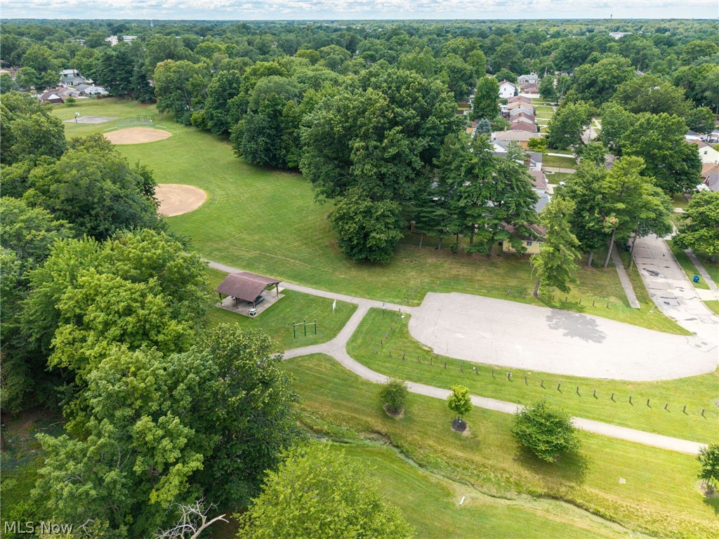 6390 Nelwood Road Parma OH 44130