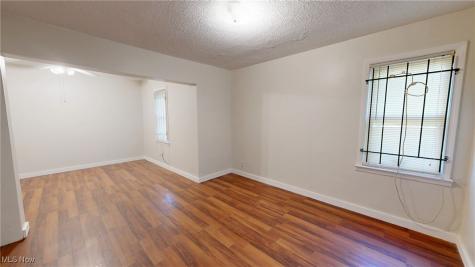 4226 E 164th Street Cleveland OH 44128