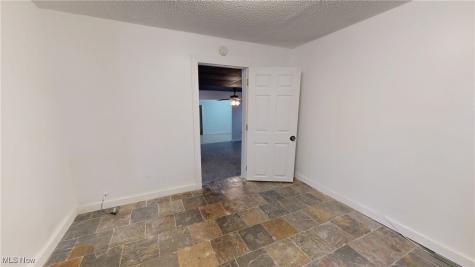 4226 E 164th Street Cleveland OH 44128