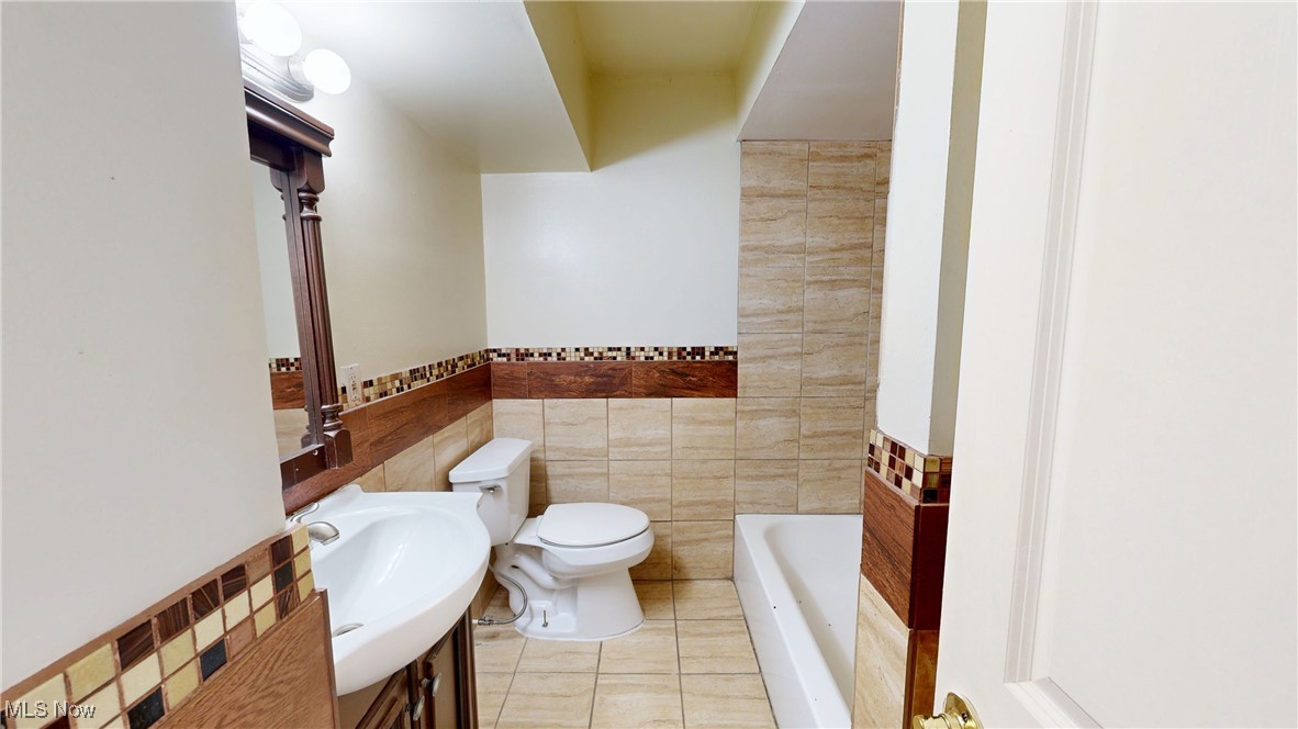 4226 E 164th Street Cleveland OH 44128