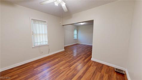 4226 E 164th Street Cleveland OH 44128