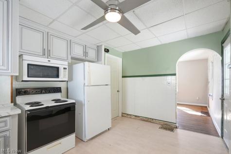 3735 Yale Avenue NW Canton OH 44709