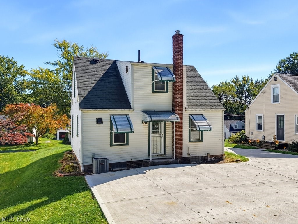 3735 Yale Avenue NW Canton OH 44709