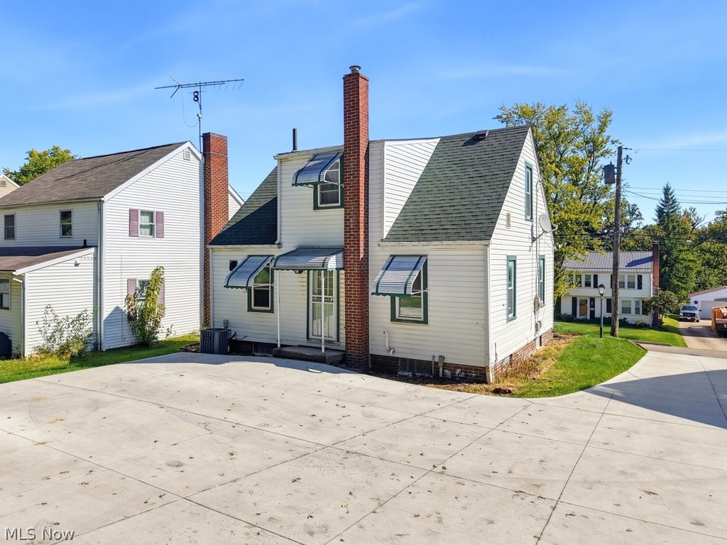 3735 Yale Avenue NW Canton OH 44709