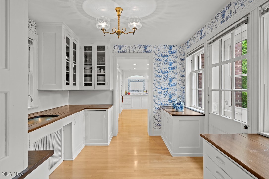 19200 S Woodland Road Shaker Heights OH 44122