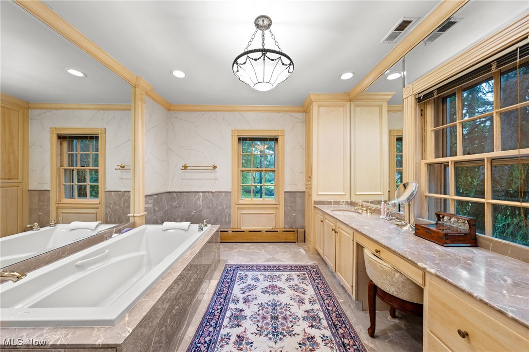 19200 S Woodland Road Shaker Heights OH 44122