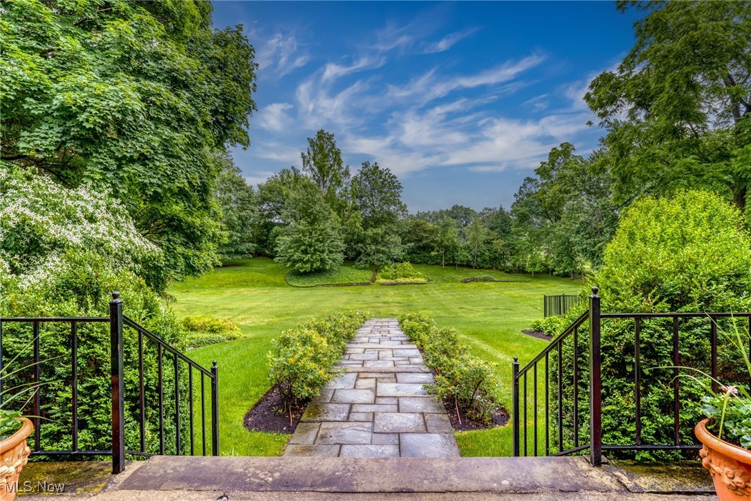 19200 S Woodland Road Shaker Heights OH 44122