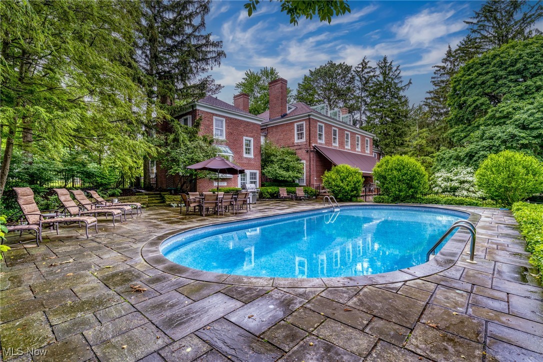 19200 S Woodland Road Shaker Heights OH 44122