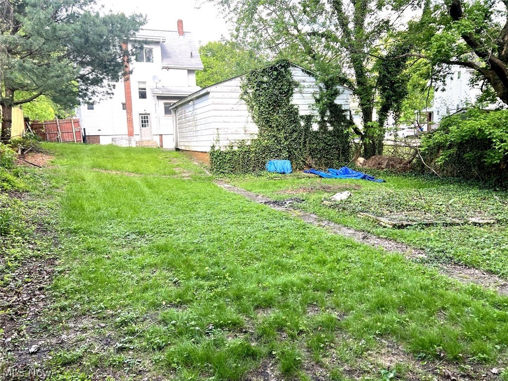 238 Para Avenue Akron OH 44305