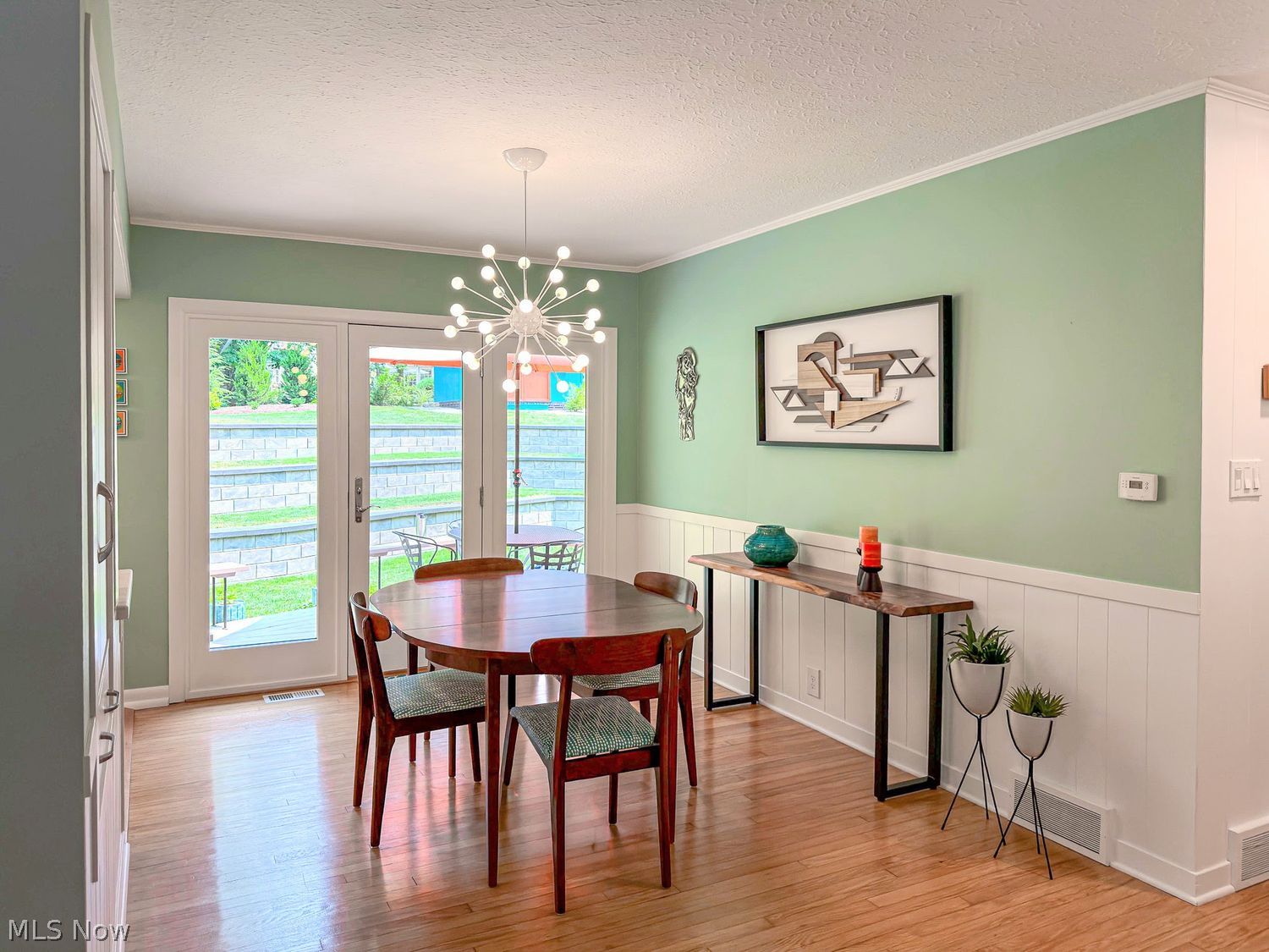 2705 Horseshoe Boulevard Westlake OH 44145