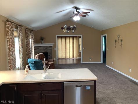 1123 Hunting Hollow Grafton OH 44044