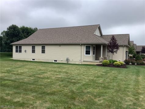 1123 Hunting Hollow Grafton OH 44044