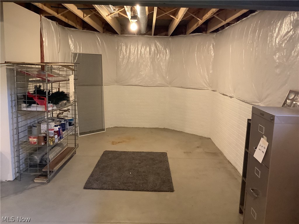1123 Hunting Hollow Grafton OH 44044