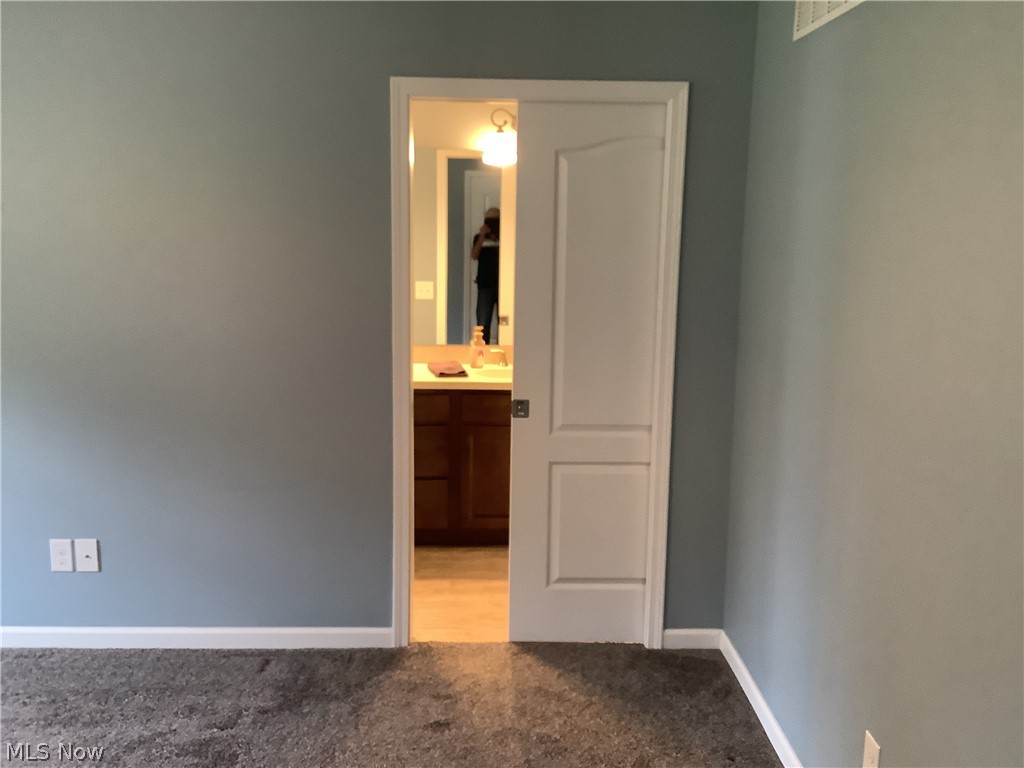 1123 Hunting Hollow Grafton OH 44044