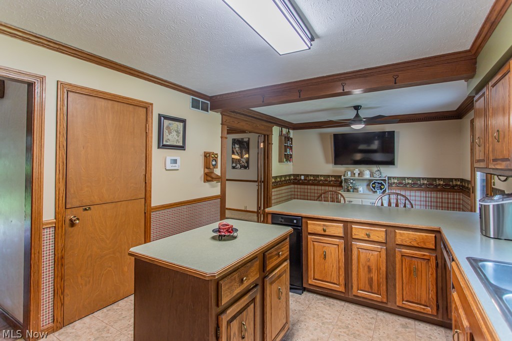 220 Fox Run Cortland OH 44410