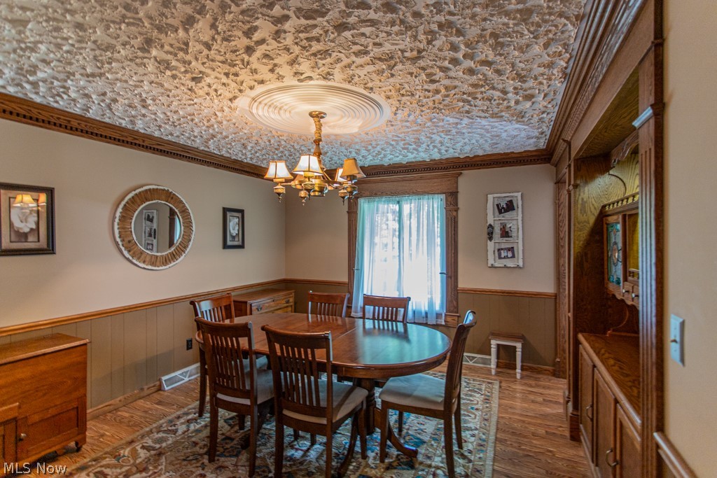 220 Fox Run Cortland OH 44410