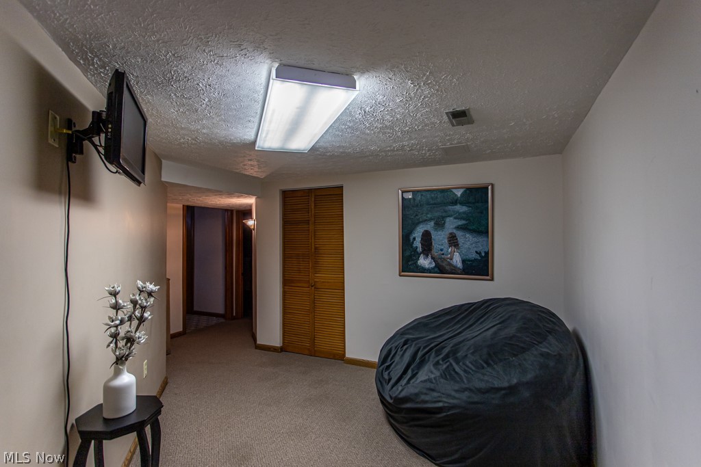 220 Fox Run Cortland OH 44410