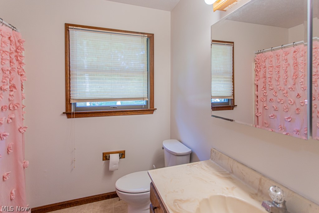 220 Fox Run Cortland OH 44410