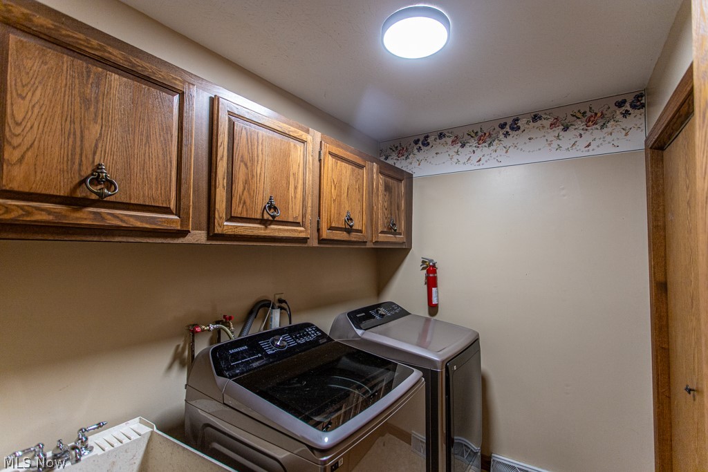 220 Fox Run Cortland OH 44410