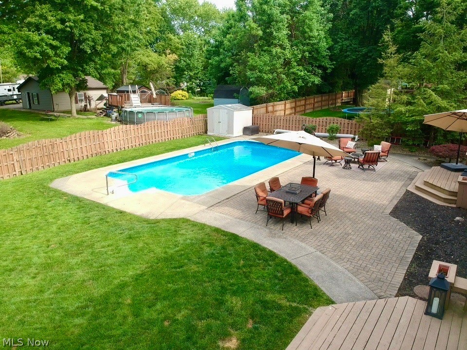 220 Fox Run Cortland OH 44410