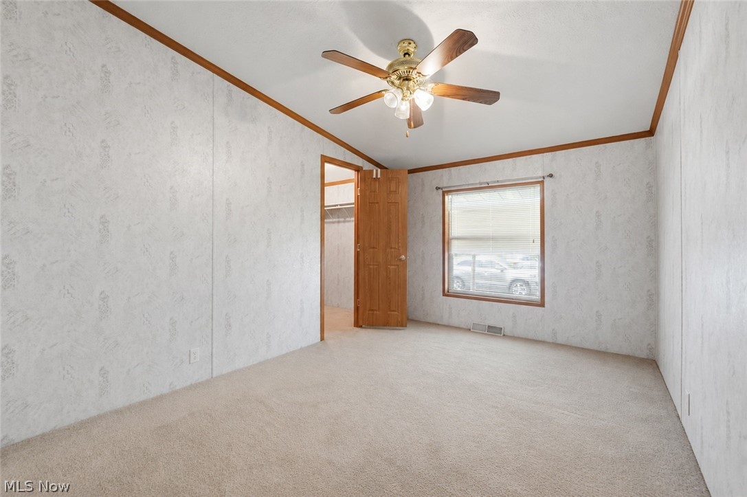 445 Pin Oak Circle Elyria OH 44035