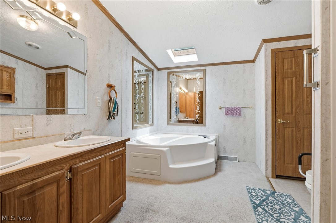 445 Pin Oak Circle Elyria OH 44035