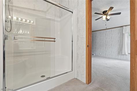 445 Pin Oak Circle Elyria OH 44035