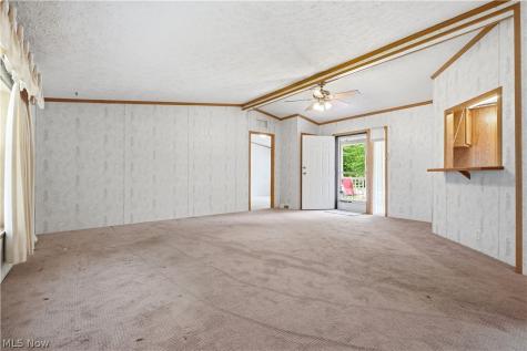 445 Pin Oak Circle Elyria OH 44035