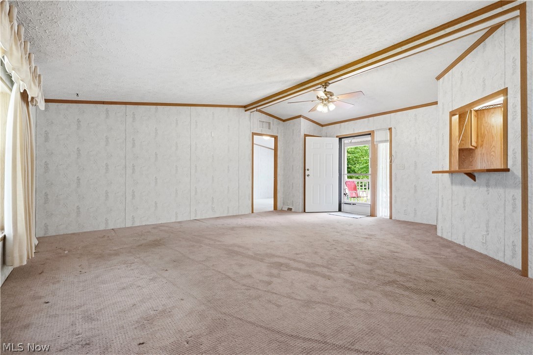 445 Pin Oak Circle Elyria OH 44035