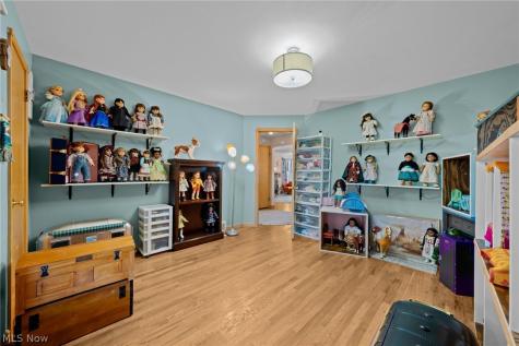 6110 Hollywood Drive Parma OH 44129