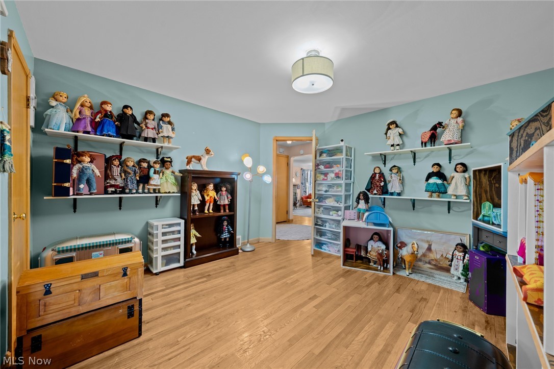 6110 Hollywood Drive Parma OH 44129