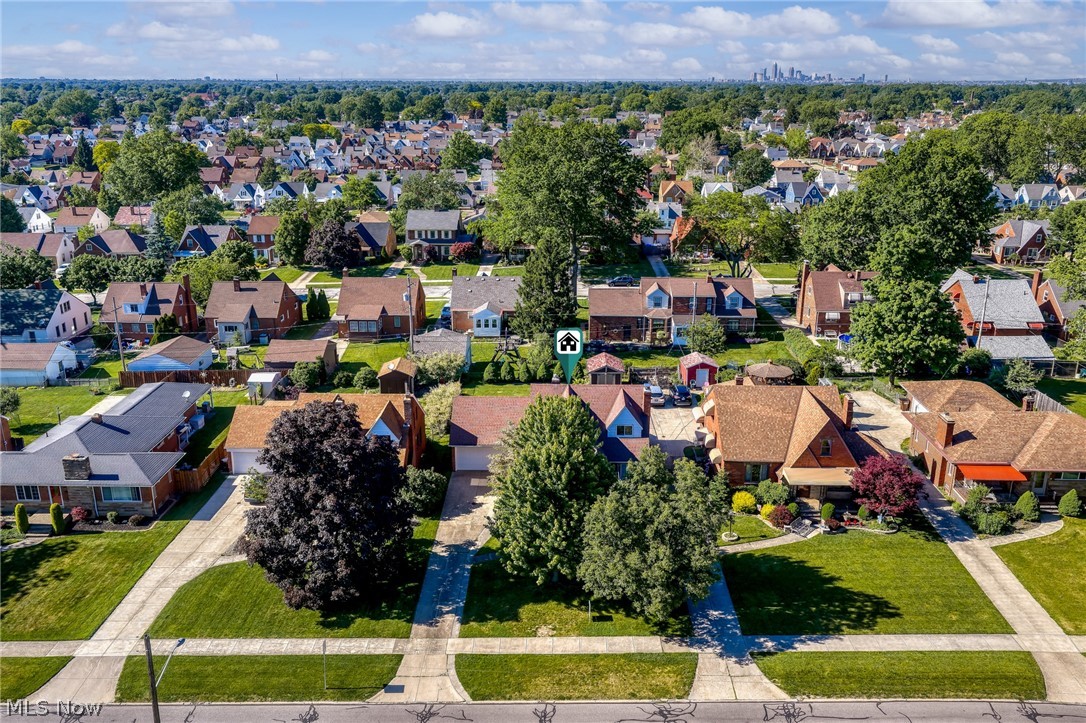 6110 Hollywood Drive Parma OH 44129